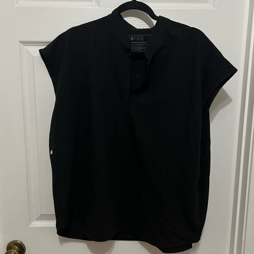 Figs Rafaela XL top. Black. EUC